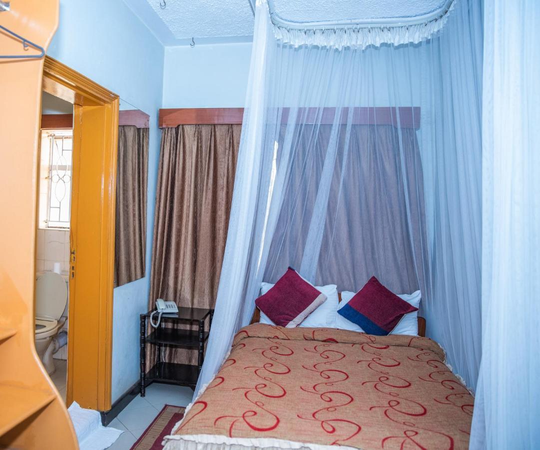 Jupiter Guest House - Parklands Nairobi Exterior foto